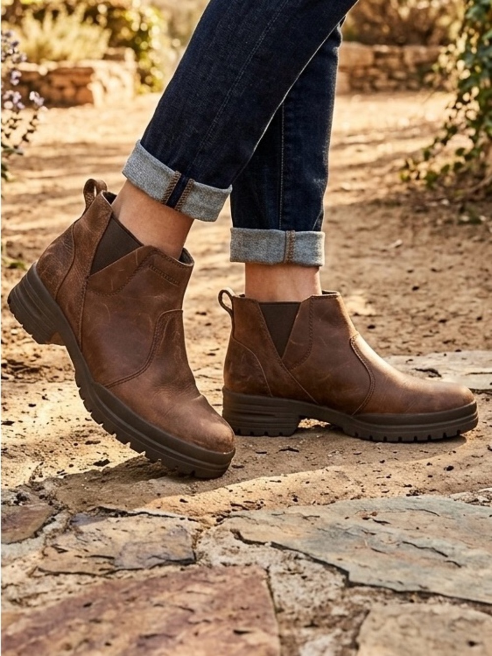 MERRELL Leather Chelsea Ankle Boots Brown Slip-On Lug Sole Comfort Casual